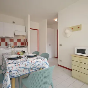  Apartman Urano